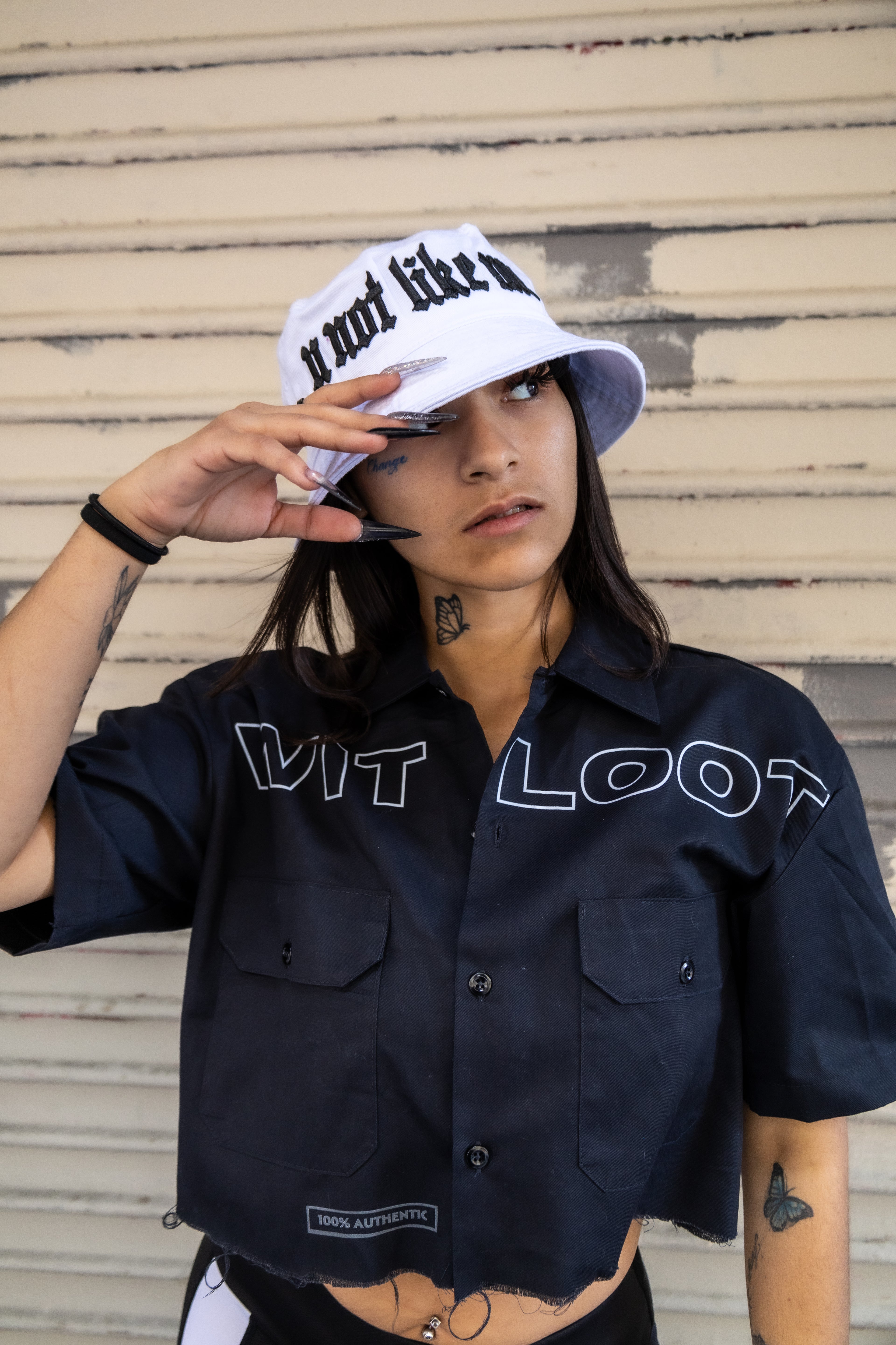 THREADED WIT LOOT CROP